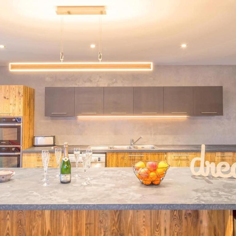 Chante Merle - Chalet - BO Immobilier - Reduced prices on ski passes Châtel & Portes du Soleil - Chalet 6 Chambres - 8