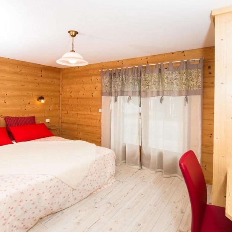 Chante Bise - Chalet - BO Immobilier - Reduced prices on ski passes Châtel & Portes du Soleil - Chalet - 3