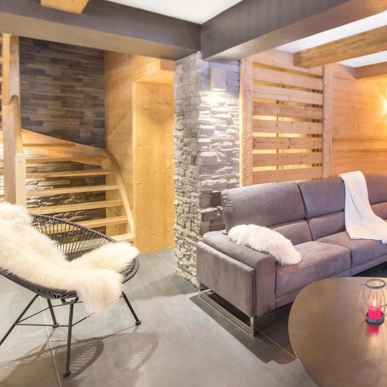 Chante Merle - Chalet - BO Immobilier - Reduced prices on ski passes Châtel & Portes du Soleil - Chalet 6 Chambres - 5