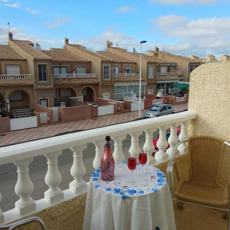 bungalow en la playa y piscina - Two-Bedroom House - 21