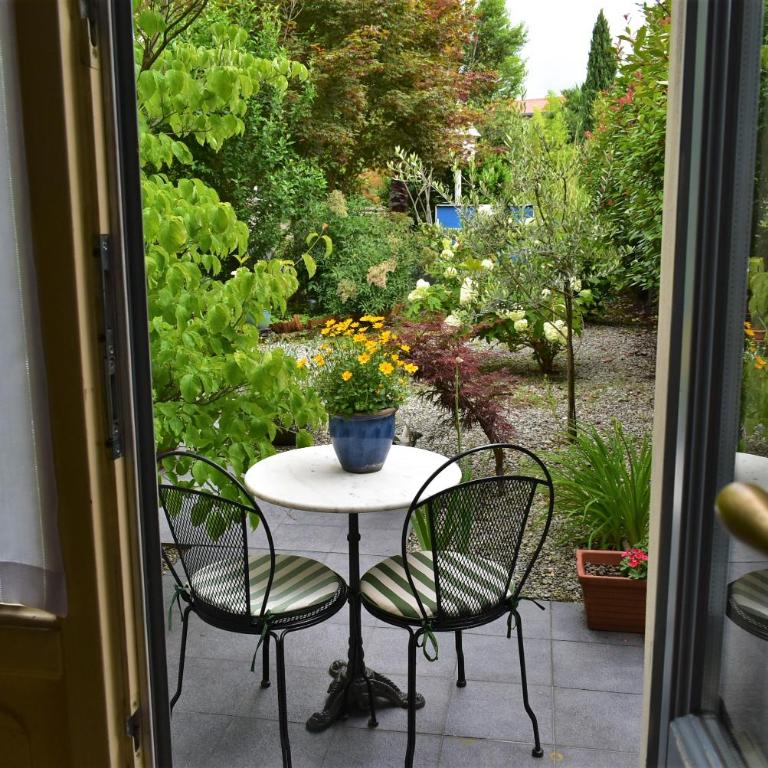 Villa Scalabrini - Camera King con Vista Giardino - 10