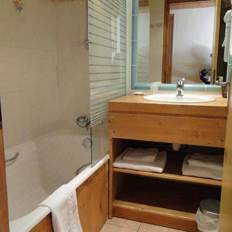 Le Caprice Des Neiges - Chambre Quadruple - 2