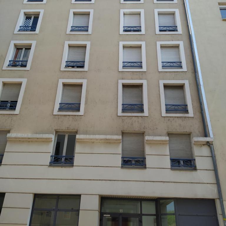 Berge du Rhône, Centre Lyon, espace de travail, tout à pied, Université Lyon 2 et Lyon 3, idéal voyage d'affaires, tourisme, loisirs - Studio - 26