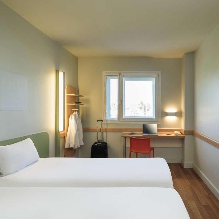 Ibis Budget Málaga Aeropuerto Avenida de Velazquez - Habitación Doble - 2 camas - 6