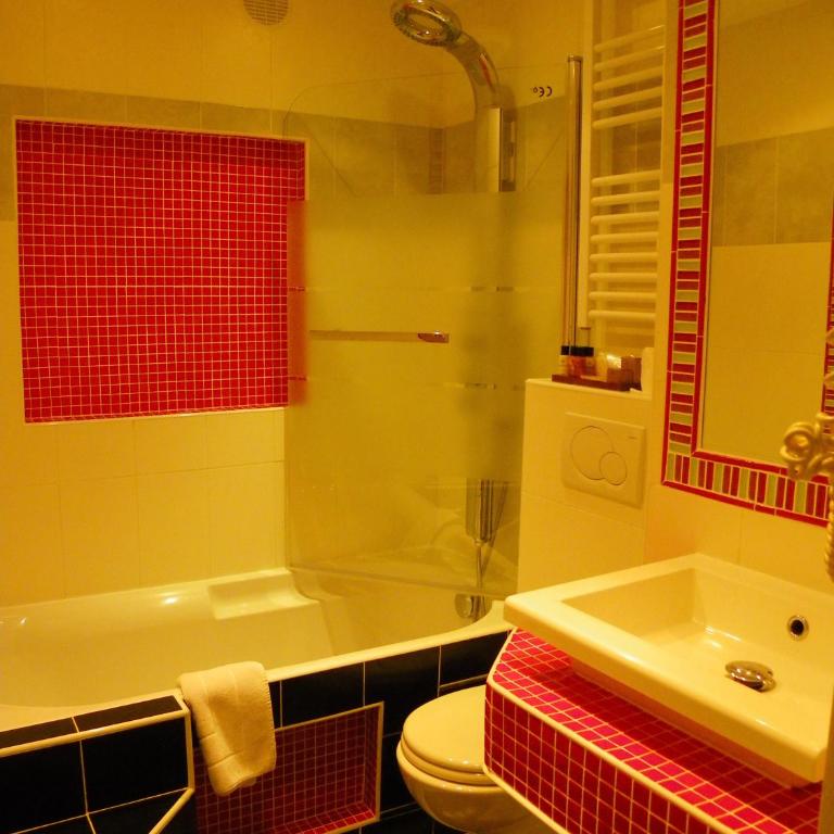 Hôtel Poussin - Chambre Supérieure - 6