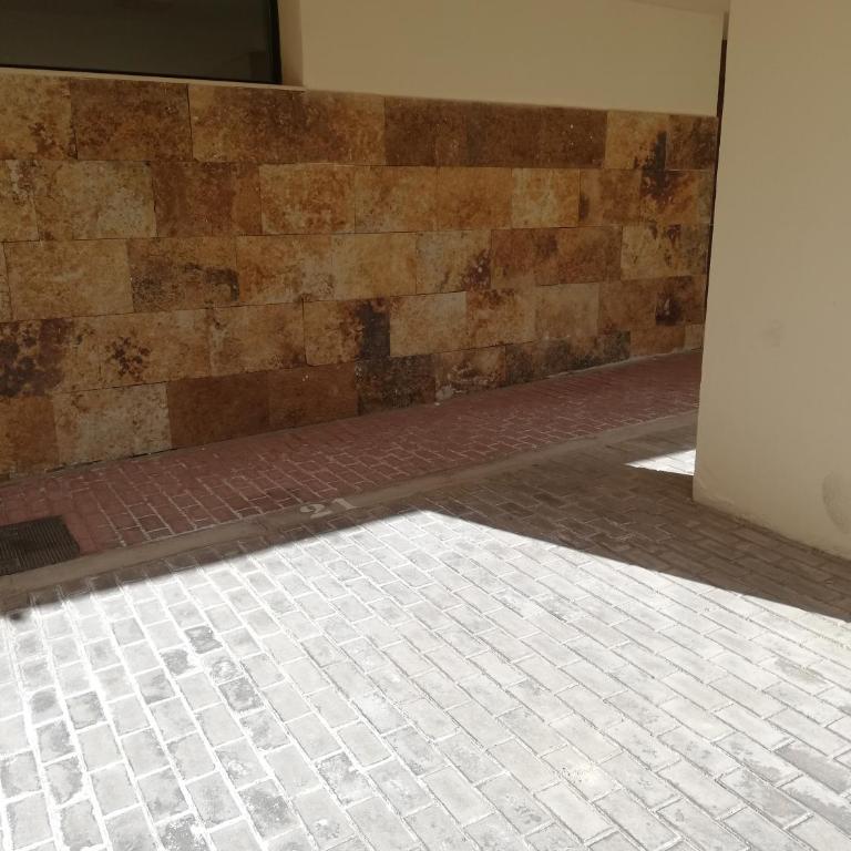 BAJO con JARDÍN PROPIO EN VALLE DEL ESTE GOLF!! - Apartamento de 2 dormitorios - 38