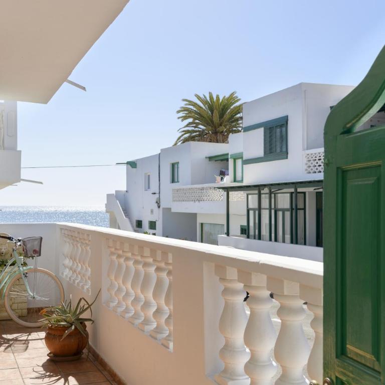 ALIZUTH HOME - Three-Bedroom House - 25