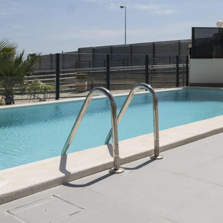 Modern sea front jacuzzi Blue Sky - Two-Bedroom Apartment - 33