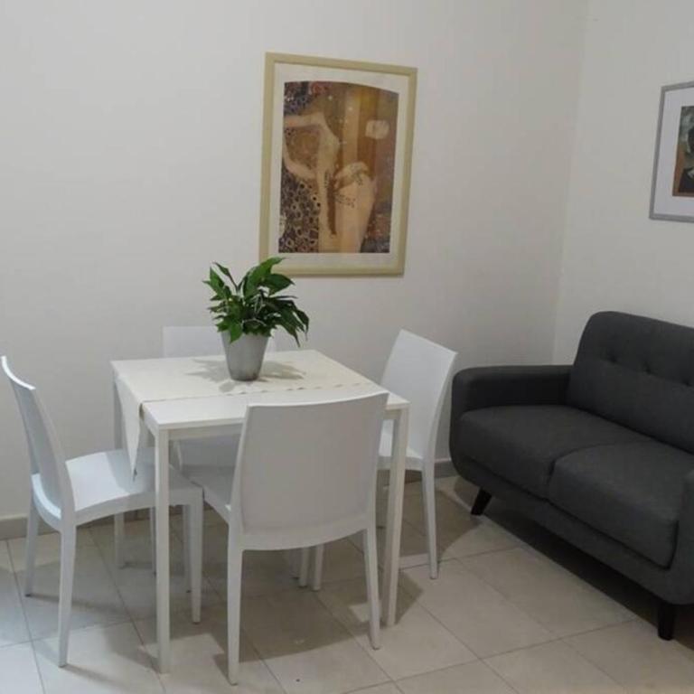Your House - One-Bedroom Apartment - 10