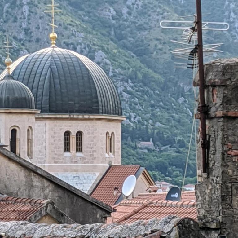Romantic Rooftop View Hideaway- Old Town Nr 404 - One-Bedroom Apartment - 5