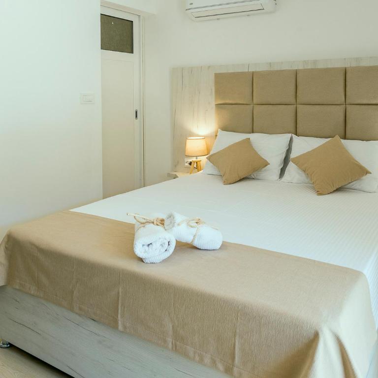 Square Point Apartments - Studio - 13