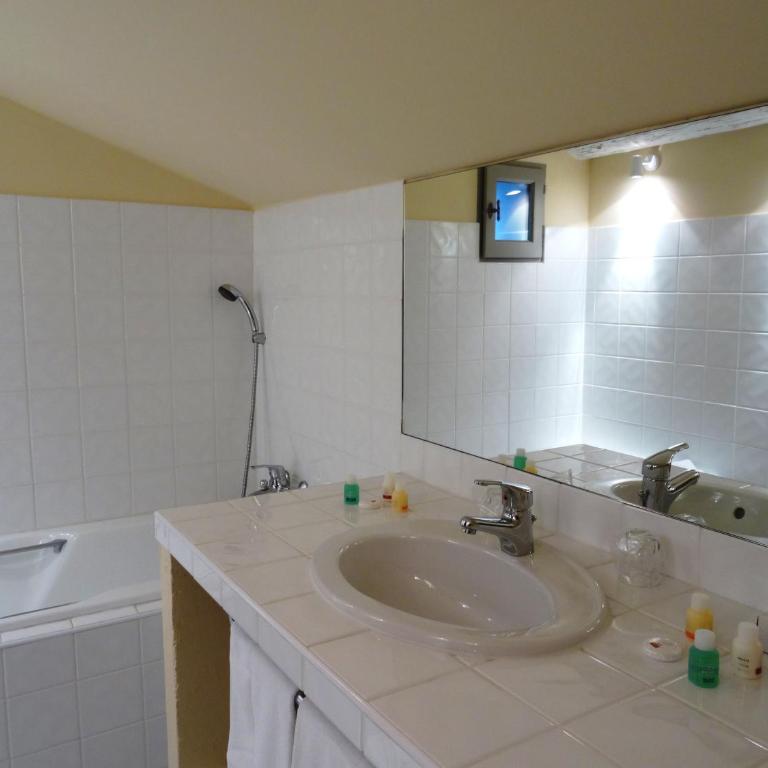 Le Jas de Gordes - Chambre Double avec Salle de Bains Privative - 2