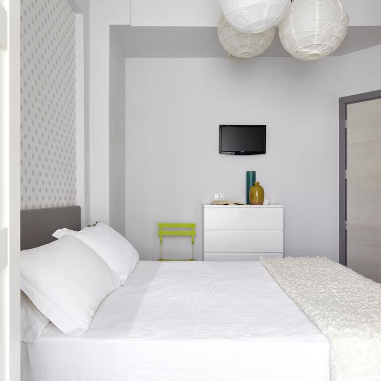 Hotel Madison - Camera Familiare Standard con Balcone - 2