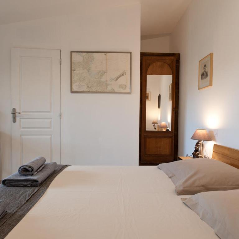 Maison Tavolara - Doppelzimmer mit Patio - 3