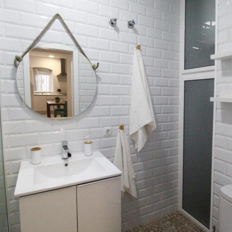 Encantador Estudio Céntrico - Apartamento de 1 dormitorio - 2