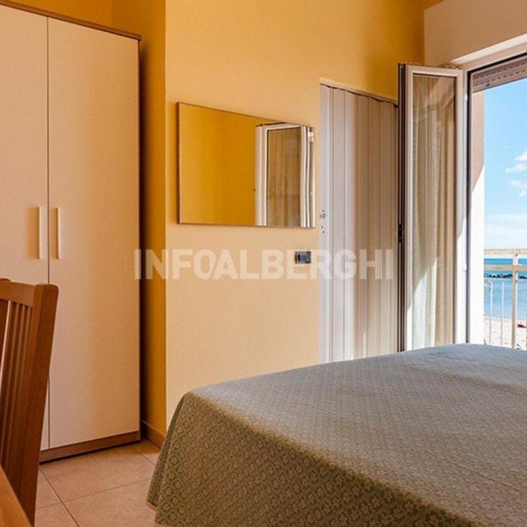 Hotel Villa Aurora - Camera Matrimoniale/Doppia con Letti Singoli con Vista Mare - 1