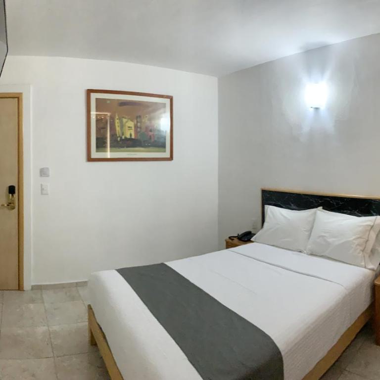 Hotel Real GDL - Habitación Doble Estándar - 7