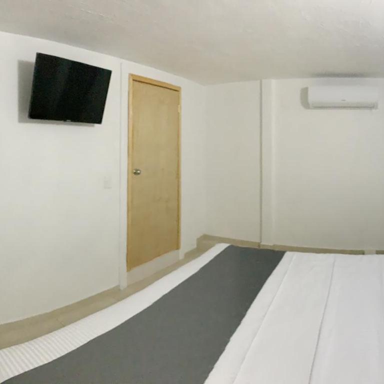 Hotel Real GDL - Suite Estándar - 4