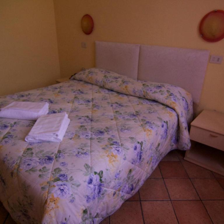 Hotel Cordova - Camera Matrimoniale - 2