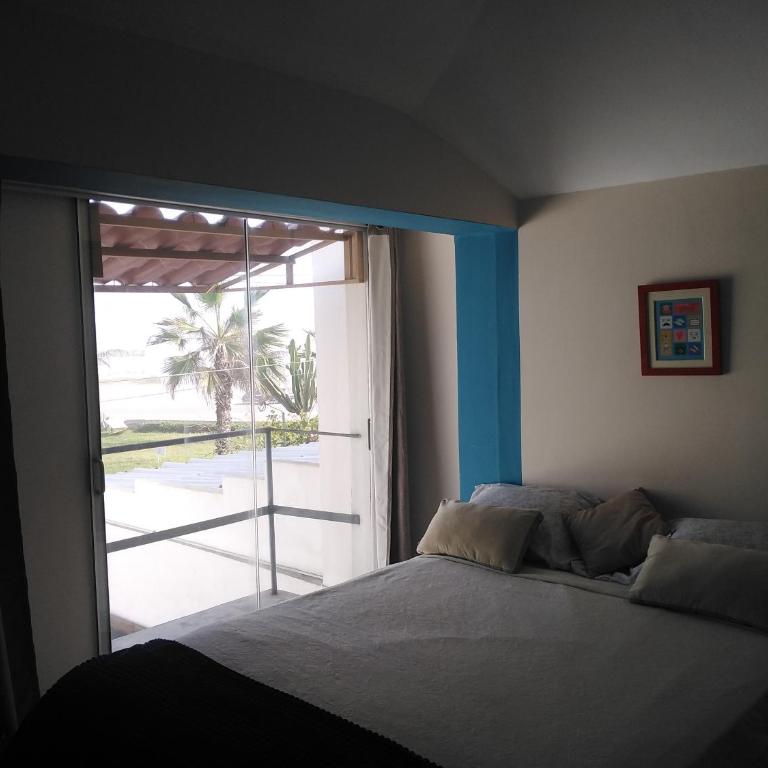 Hospedaje Nuna - Playa Huanchaco - Double Room with Balcony and Sea View - 1