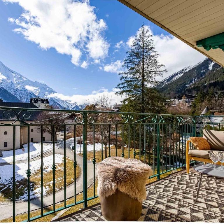 Le Panoramic Mont Blanc Apartment - Chamonix All Year - Three-Bedroom Apartment - 19