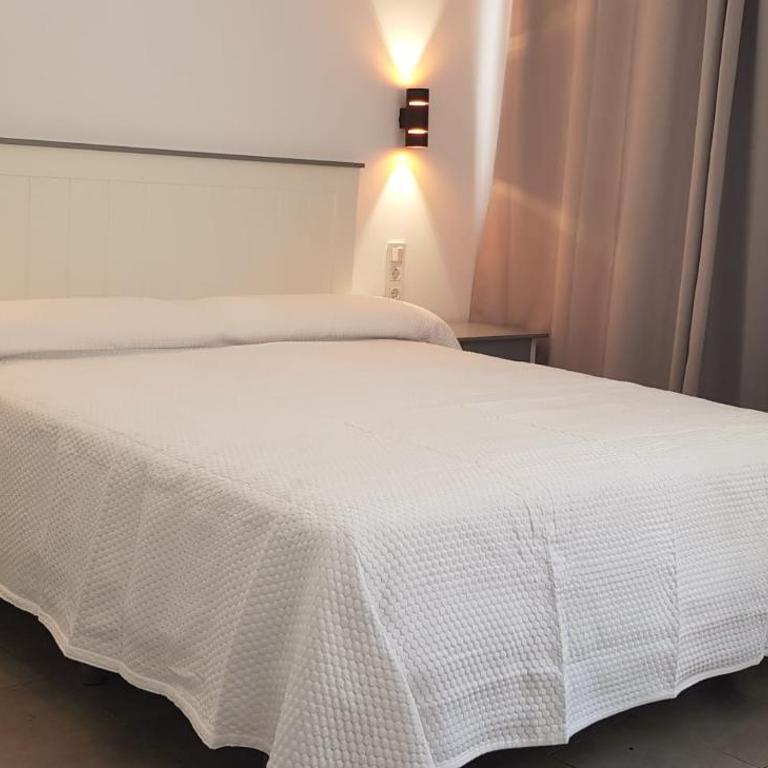 Posada Maria Santa Pola - Habitación Doble Deluxe con cama supletoria - 11