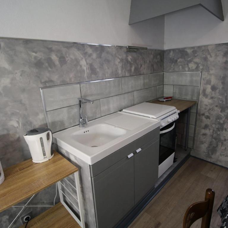 Les Meublés des Coteaux d'Aix - Studio Apartment - 16