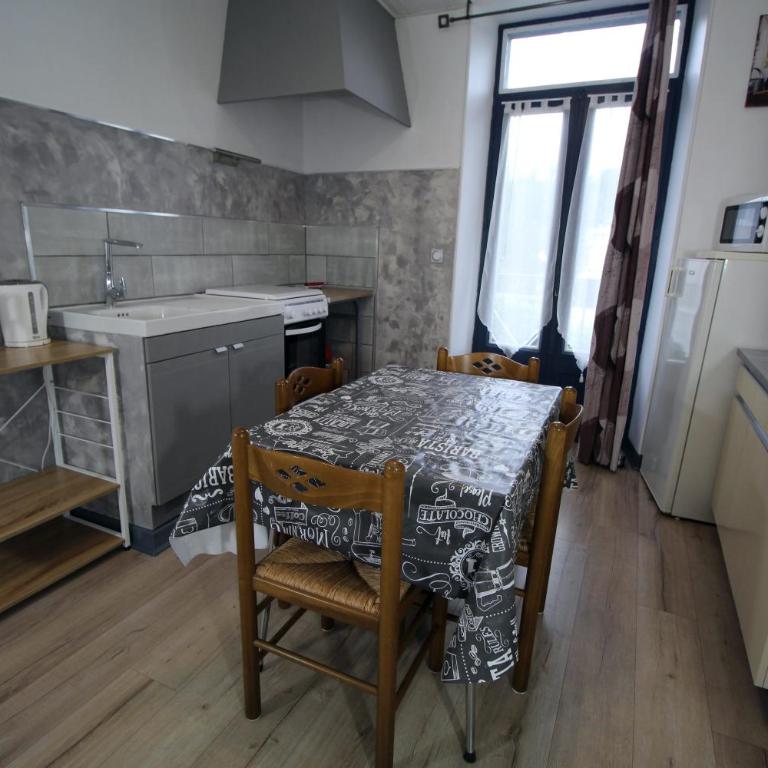Les Meublés des Coteaux d'Aix - Studio Apartment - 10