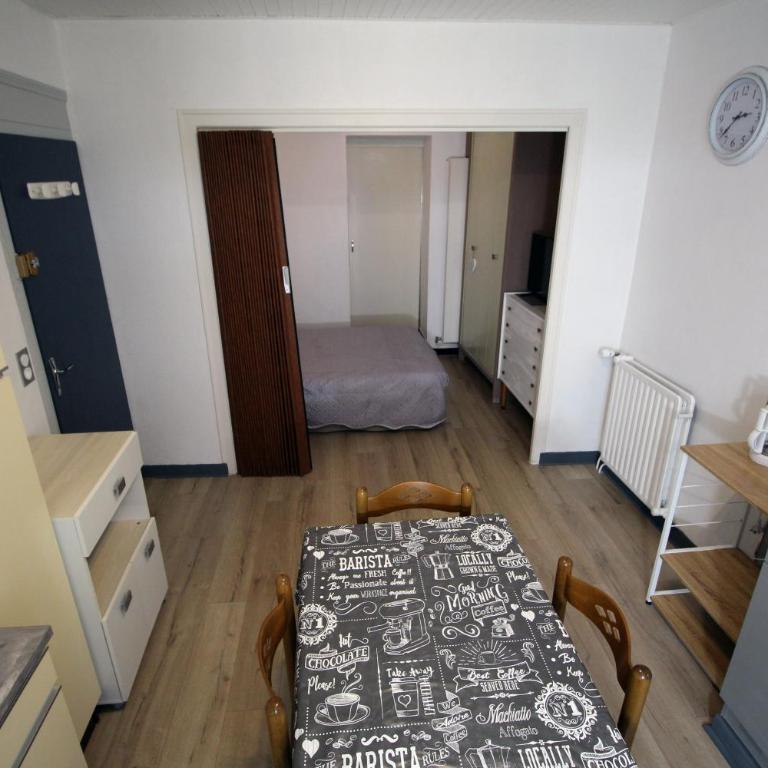 Les Meublés des Coteaux d'Aix - Studio Apartment - 8