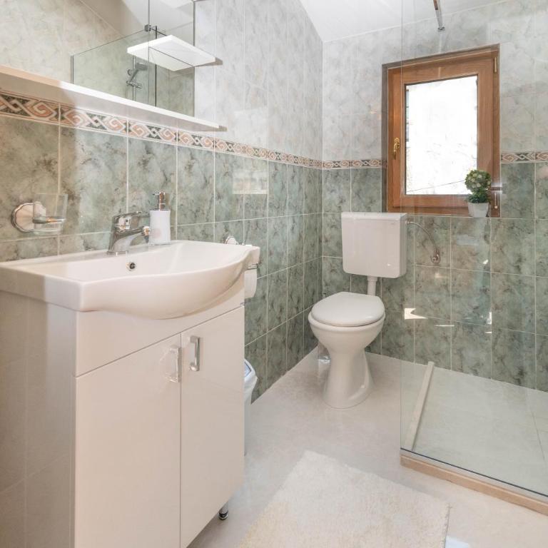 S&P City Center Apartments - One-Bedroom Apartment with Terrace - 12