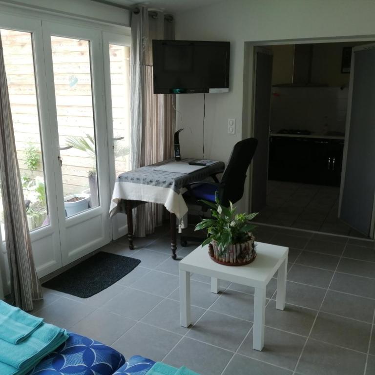 L'Escale VICHY - Maison 2 Chambres - 12