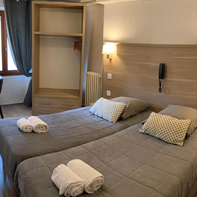 Hôtel Du Cheval Blanc Barcelonnette - Habitación Doble Pequeña - 2 camas - 1