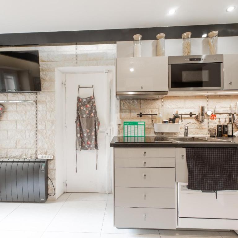 Studio a Paris et désinfection rigoureux du logis - Studio Familial - 2