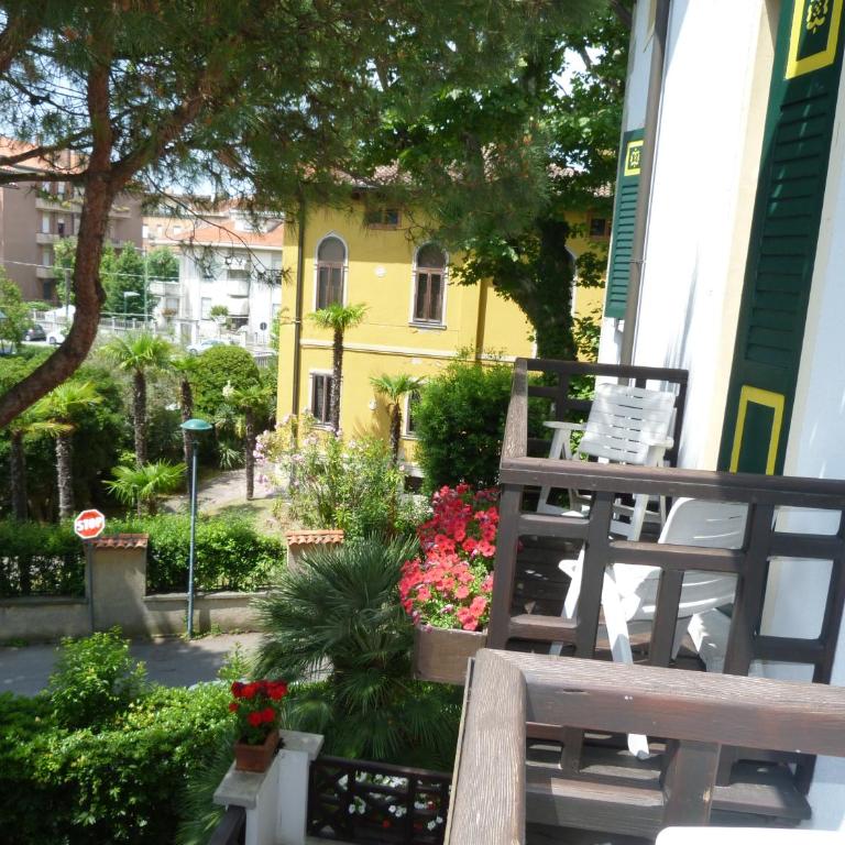 Hotel La Meridiana - Camera Matrimoniale Premium con Balcone - 9