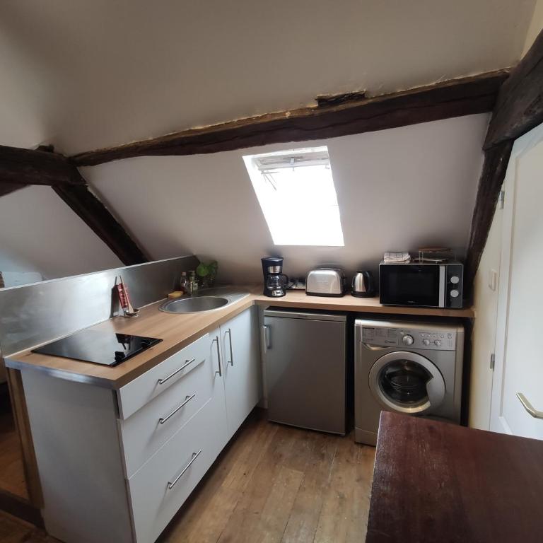 Habitation Saint-Clar Vieille Ville - Studio Apartment - 8