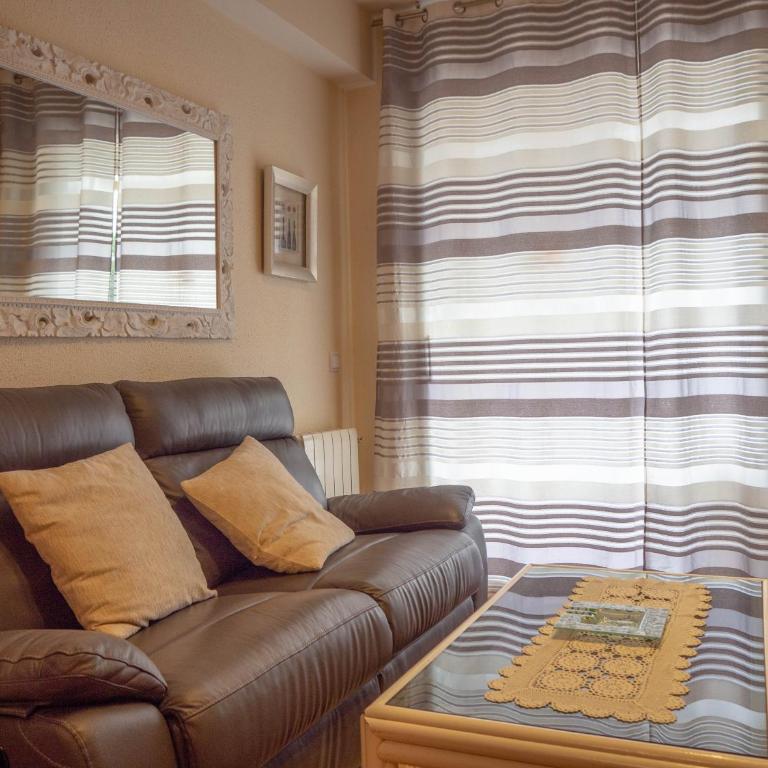 Embajador 1 Apartament per 4 persones a primera linia de mar - Apartamento de 2 dormitorios - 2