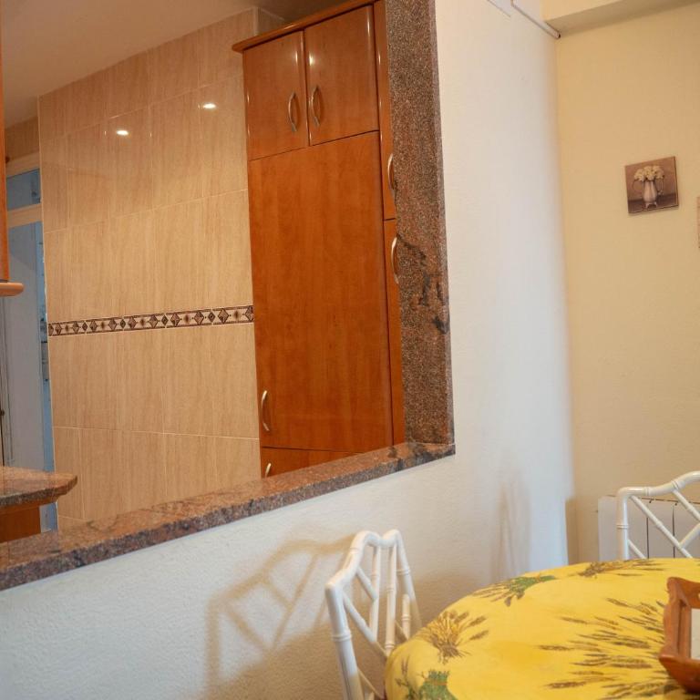 Embajador 1 Apartament per 4 persones a primera linia de mar - Apartamento de 2 dormitorios - 6