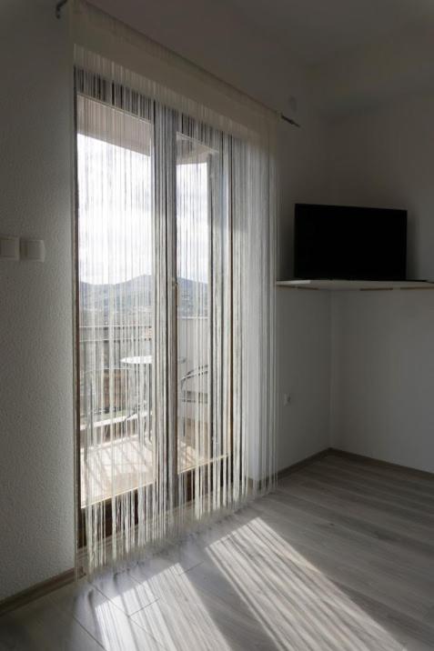 Apartmani Ivković+ - Deluks Queen Soba sa 2 Velika Bračna Kreveta (Queen) - 10