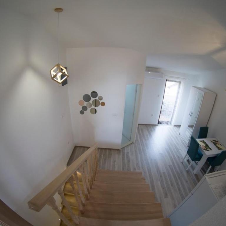 Apartmani Ivković+ - Četvorokrevetna Soba s Terasom - 12