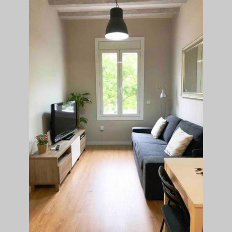 2 BEDROOM APARTMENT SANTS - Two-Bedroom Apartment - 9
