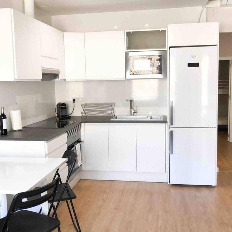 2 BEDROOM APARTMENT SANTS - Two-Bedroom Apartment - 18