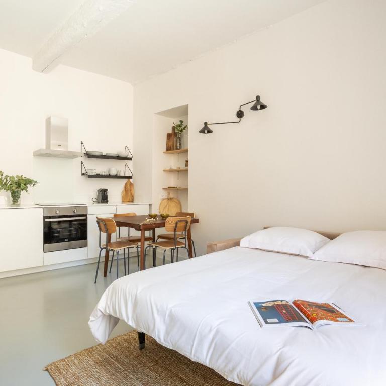 Plage à pied au cœur du vieil Antibes - Appartement - 10