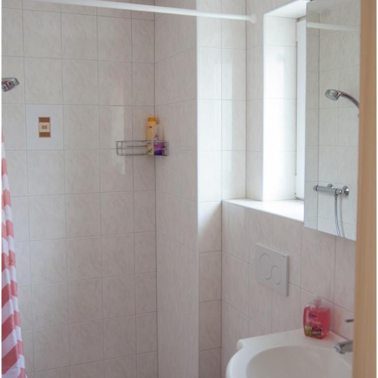 Bed and Breakfast Prilly-Lausanne - Dreibettzimmer mit Aussicht - 4