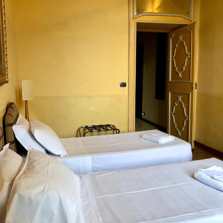 B&B Saluzzo Paesana 1718 - Double or Twin Room with Private External Bathroom - 4