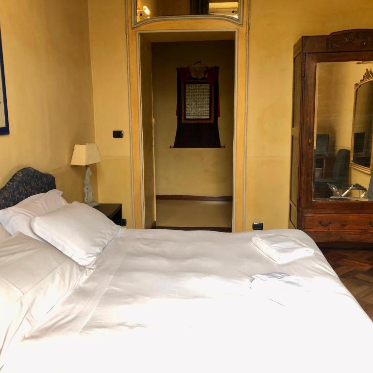 B&B Saluzzo Paesana 1718 - Double or Twin Room with Private External Bathroom - 3
