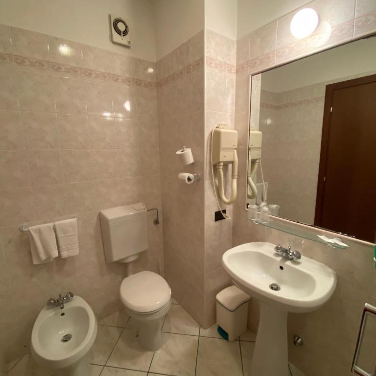 Hotel Fiorentino - Camera Doppia con Letti Singoli - 7