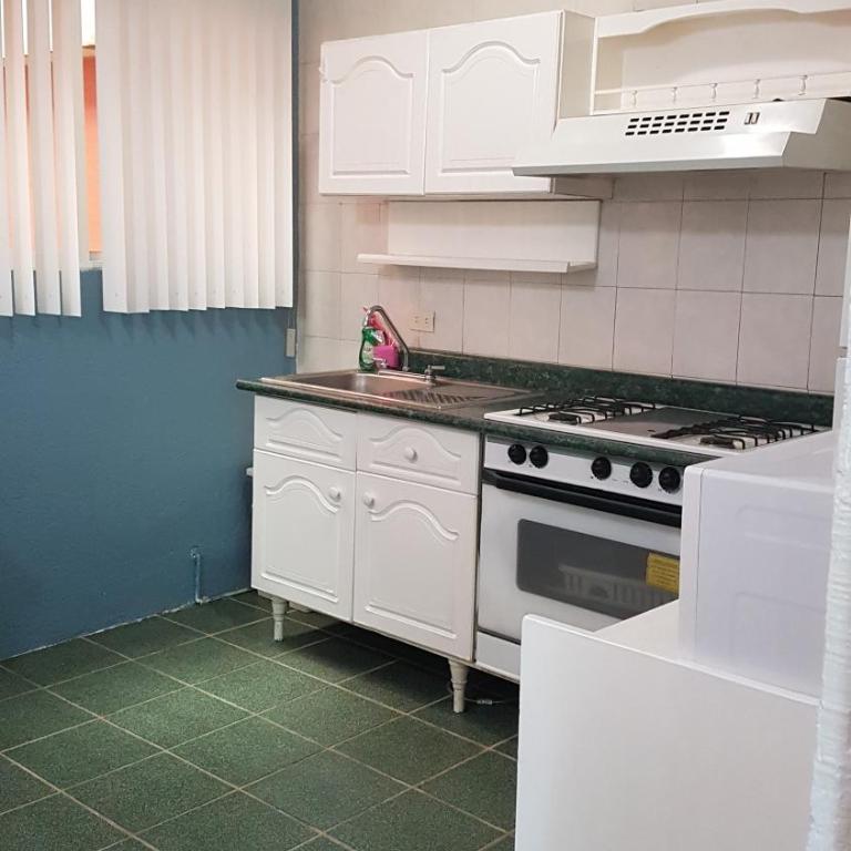 Steinhaus Suites Emilio Castelar - Three-Bedroom Apartment - 3