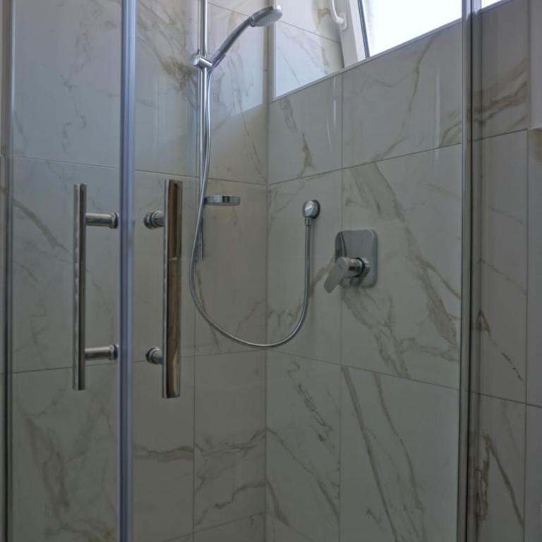 Gästehaus Jasmin - 2 Doppelzimmer mit Verbindungstür - 13