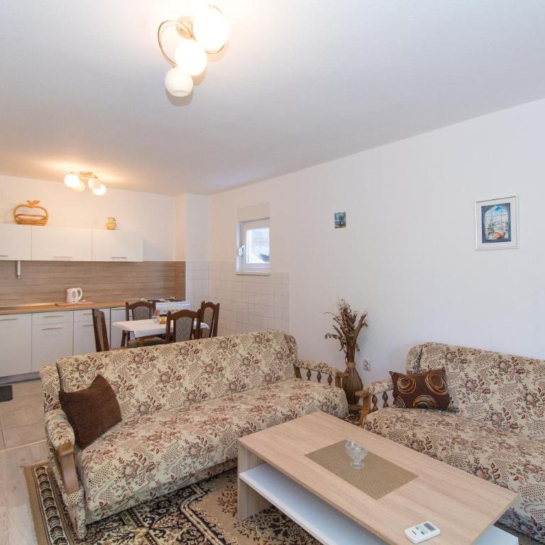 City View Apartment - Two-Bedroom Apartment - 17