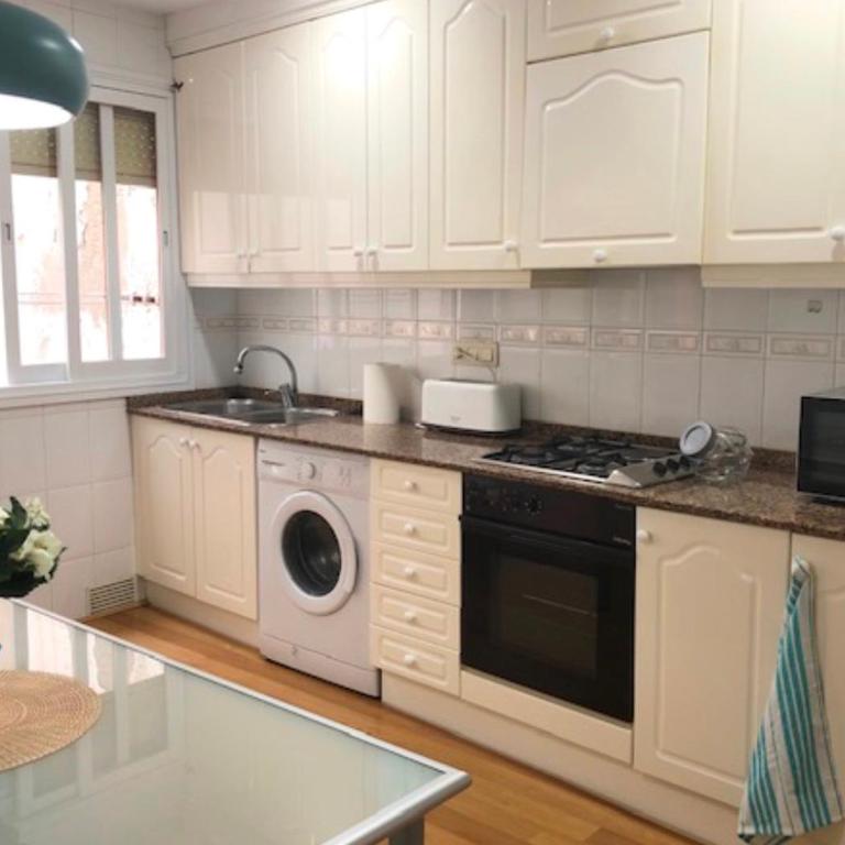 Enclave Paseito - Postiguet - Three-Bedroom Apartment - 14